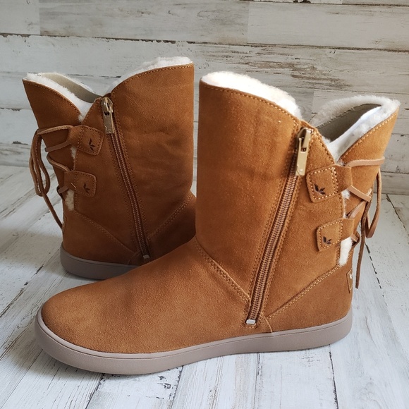 UGG Koolaburra Shazi Short Chestnut Boots NIB - Picture 1 of 9